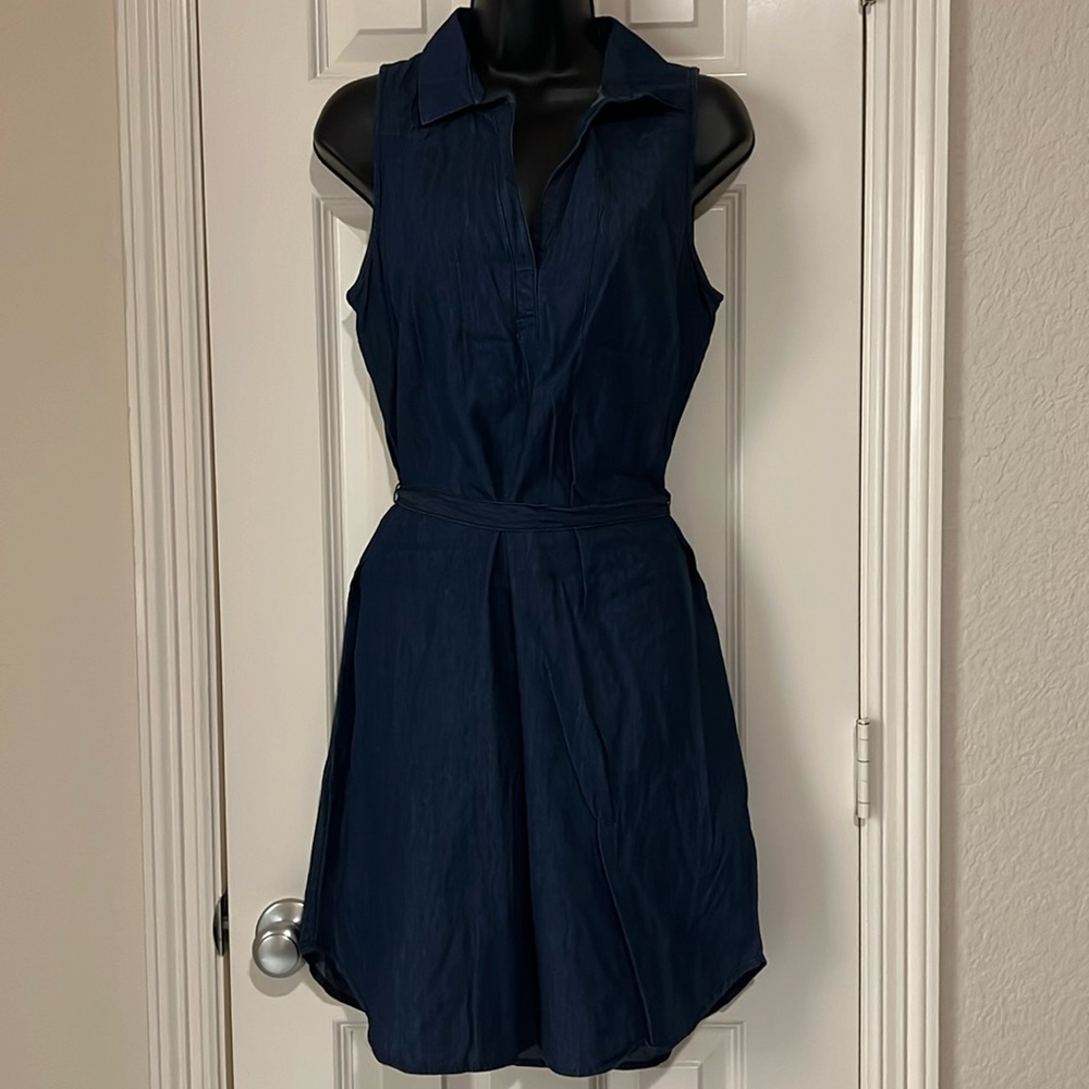 Old Navy dark denim sleeveless dress with sash. Size M